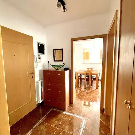 Flat Klara